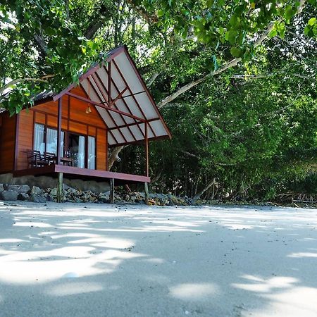 Waiwo Dive Resort Raja Ampat Rabia Kültér fotó